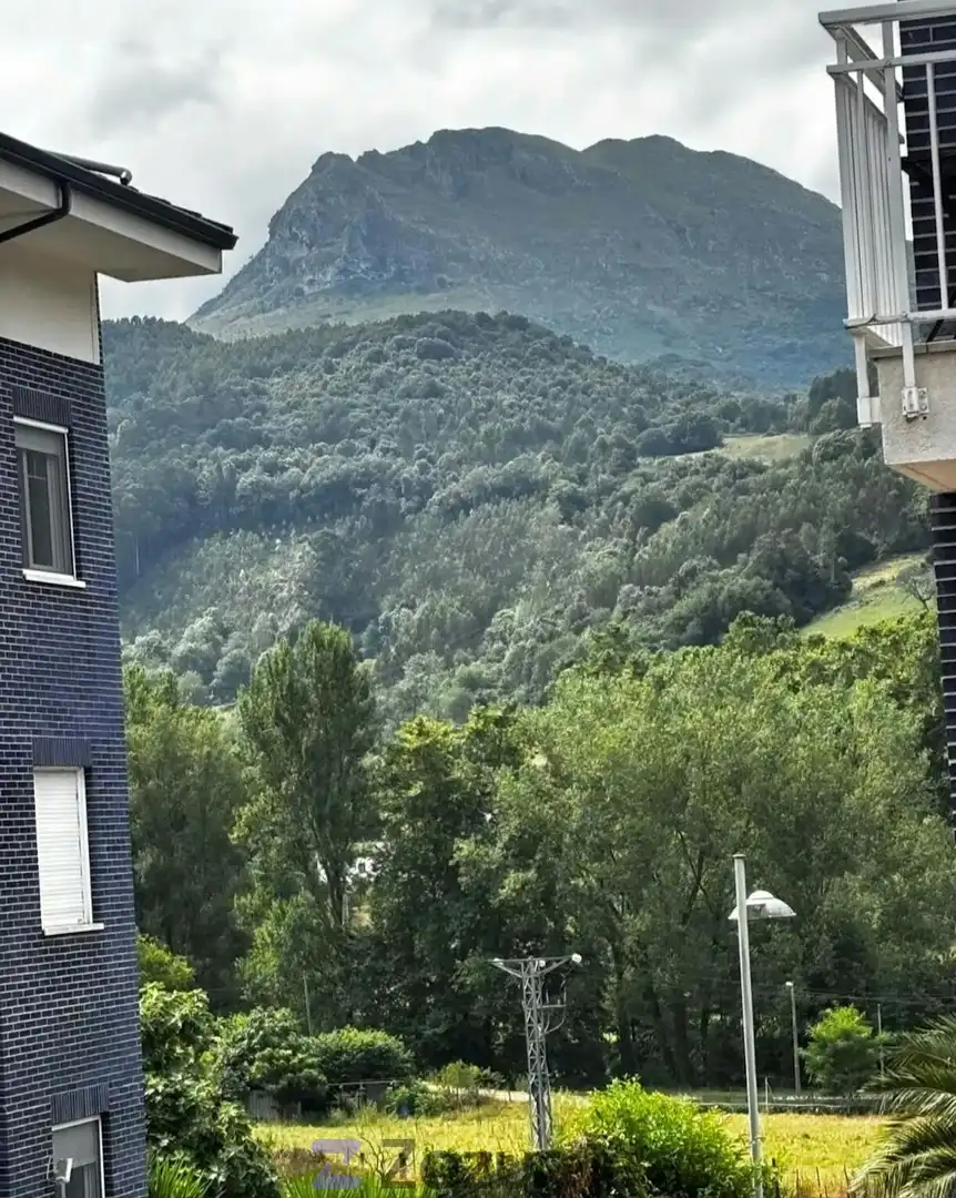 Piso de 75 m² en Ramales de la Victoria