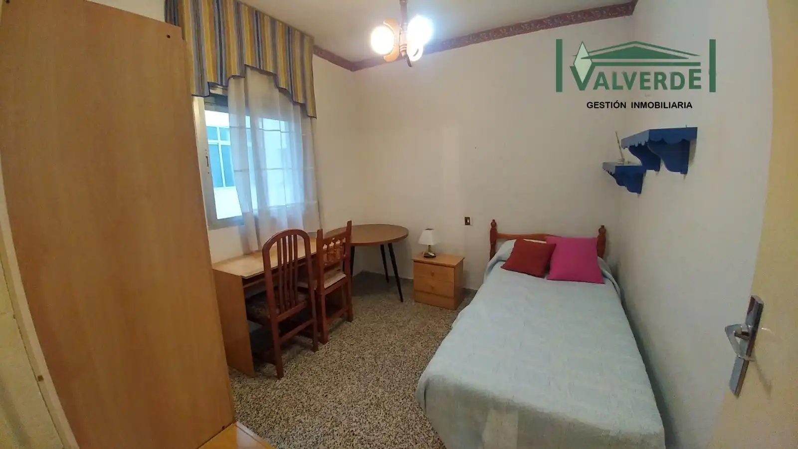 Piso de 90 m² en Granada