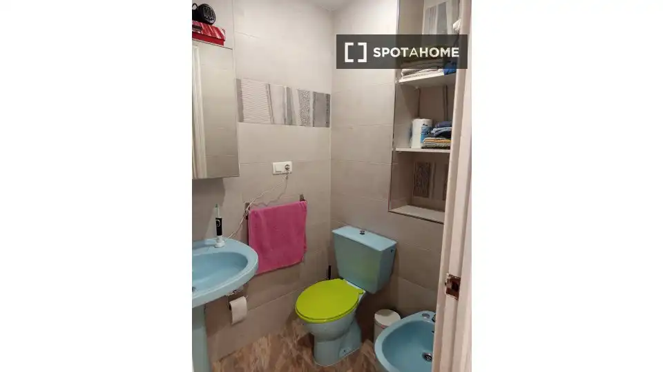 Habitación 104 m², Granada
