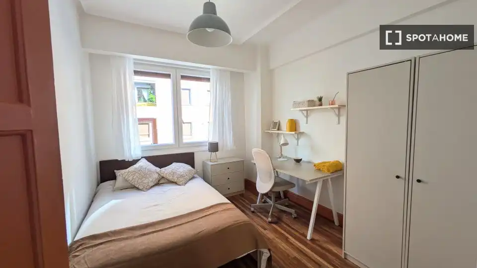 Habitación 86 m², Bilbao