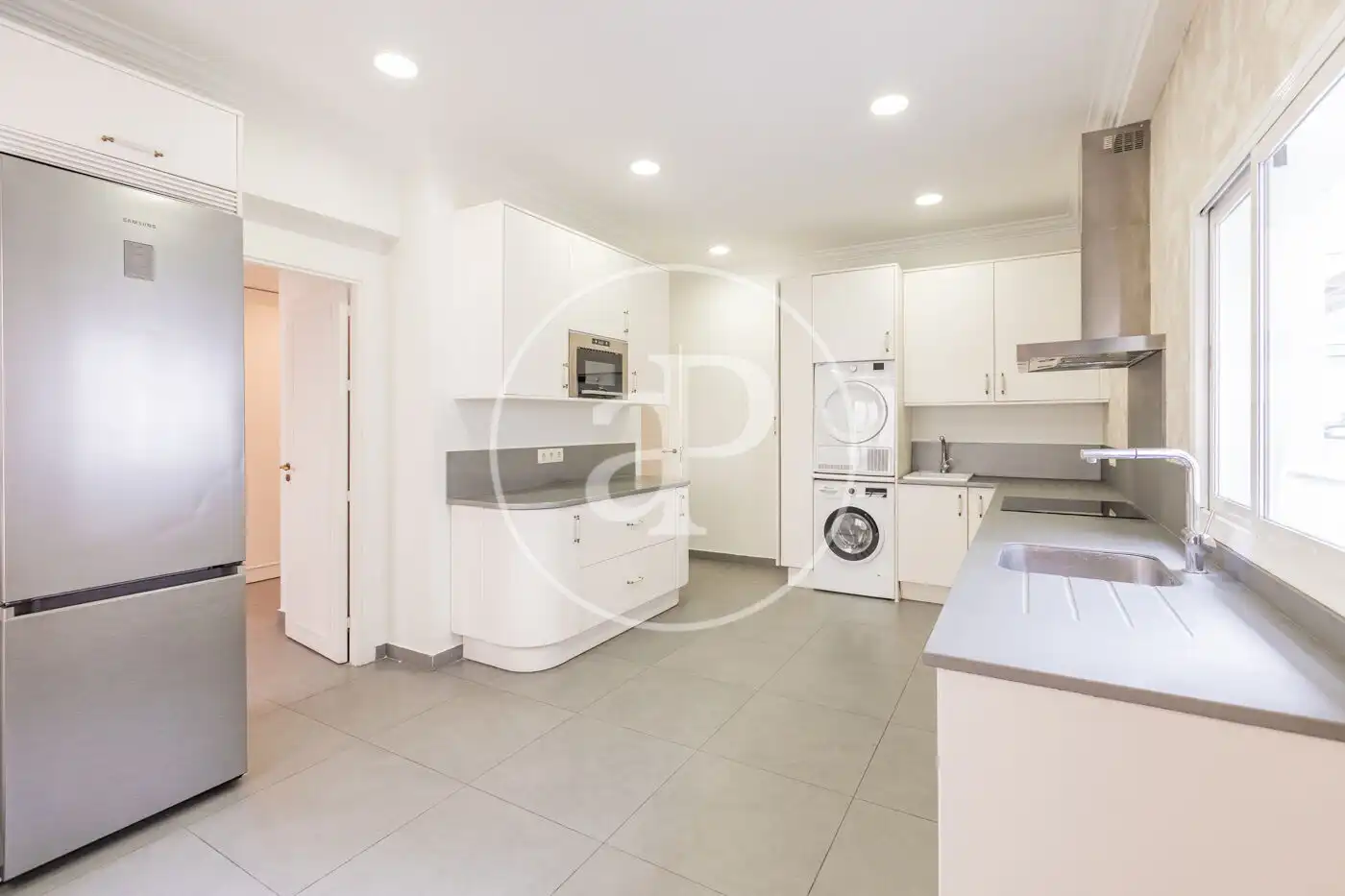 Flat 229 m² in Madrid