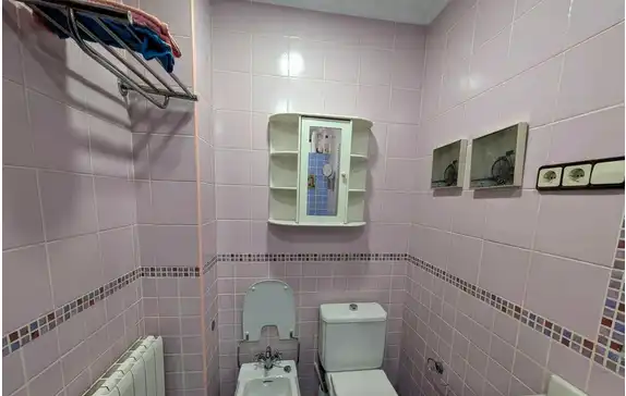 Habitación 504 m², Linares