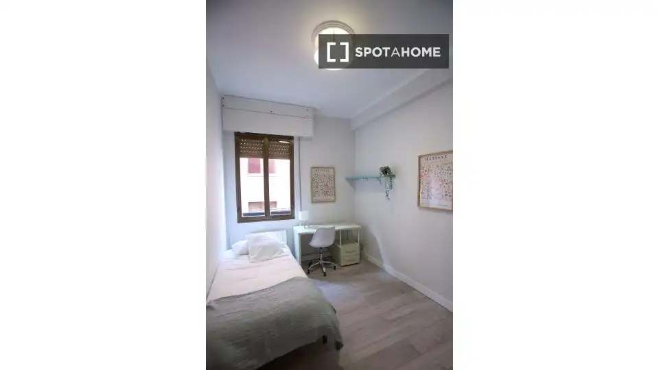Habitación 81 m², Bilbao