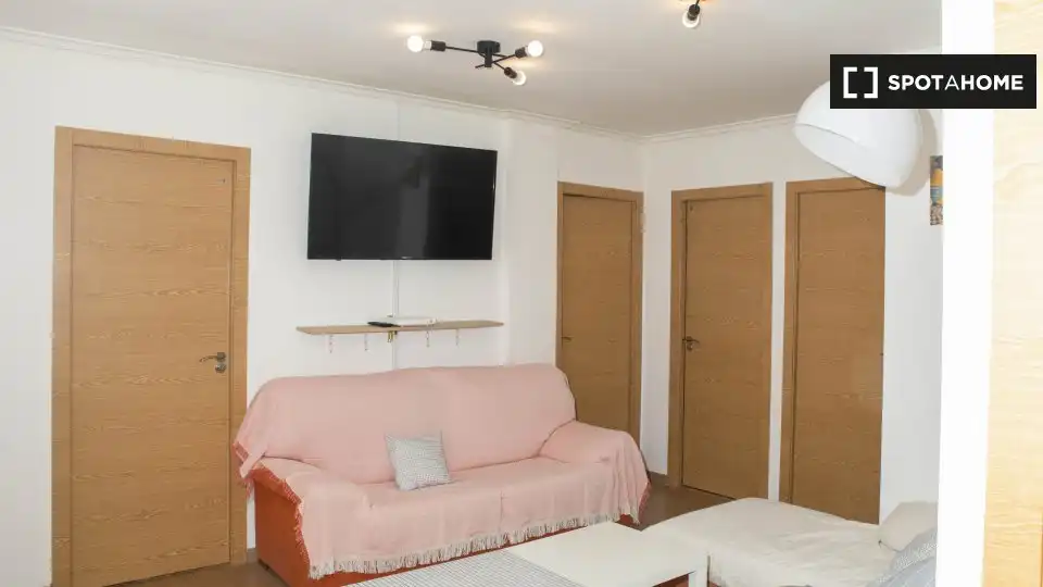 Habitación 150 m², Zaragoza