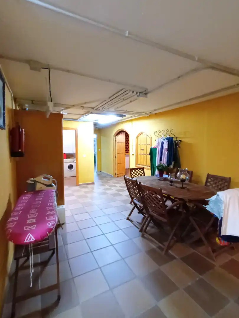 Flat 700 m² in Badajoz