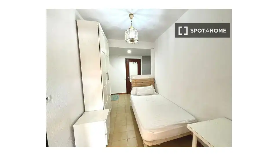Habitación 232 m², Sevilla
