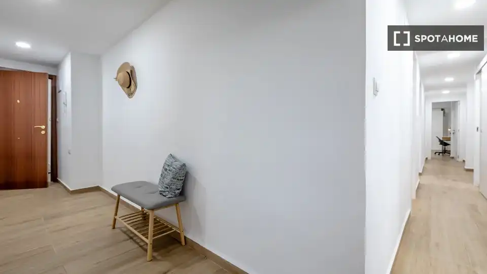 Chambre à louer, Valence