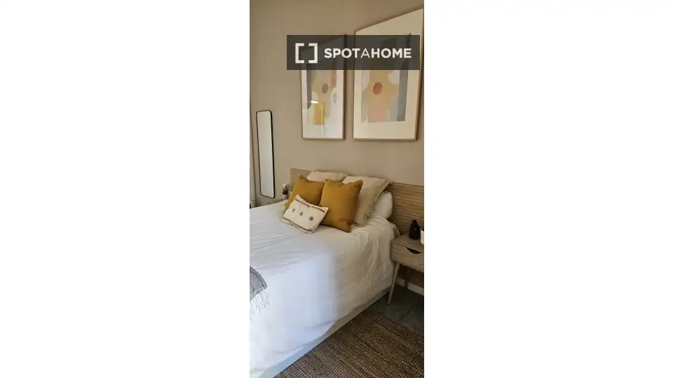 Room for rent, Barcelona
