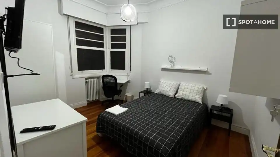 Habitación 196 m², Bilbao