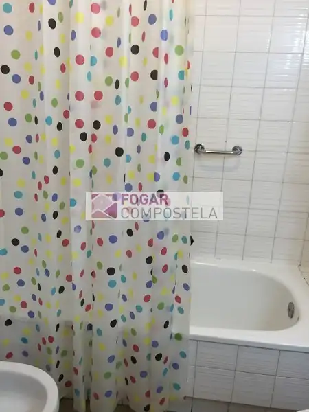 Piso de 90 m² en Santiago de Compostela