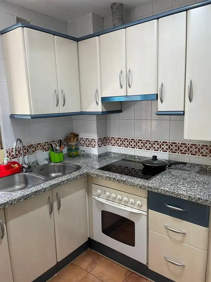 Piso de 80 m² en Granada