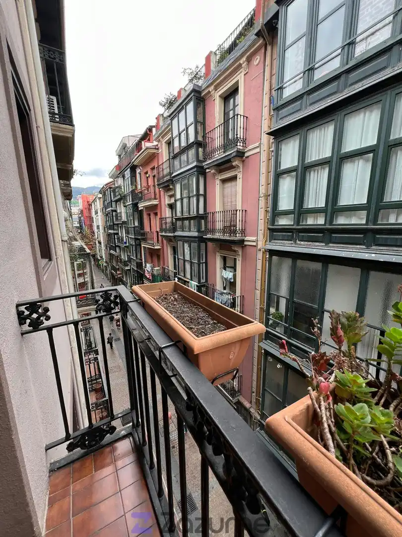 Flat 70 m² in Bilbao