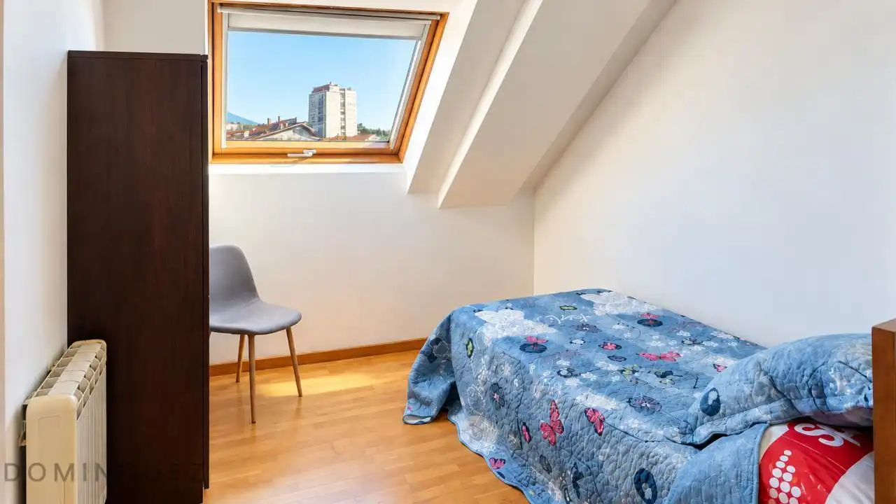 Piso de 80 m² en Vigo