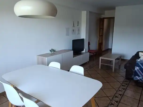 Habitació de lloguer, Burjassot