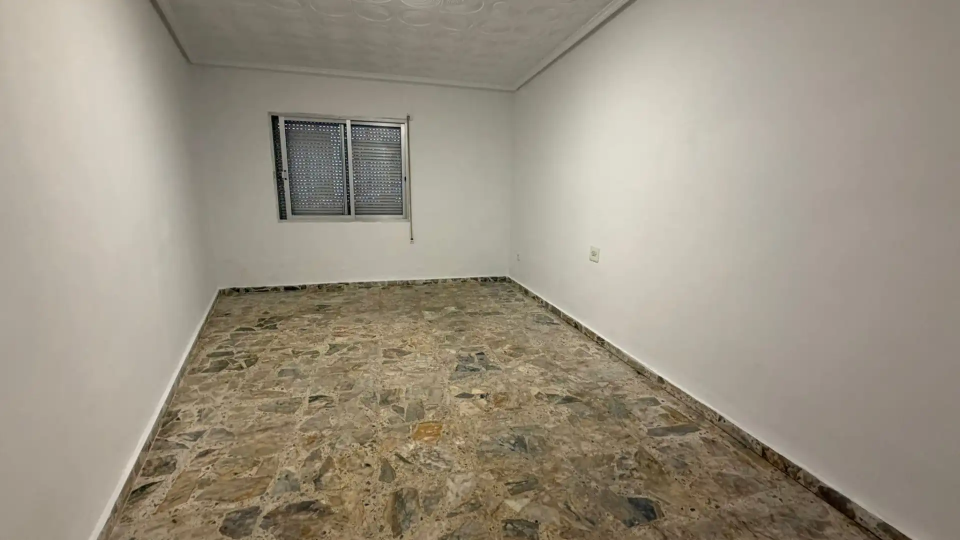 Casa de 136 m² en Alpartir