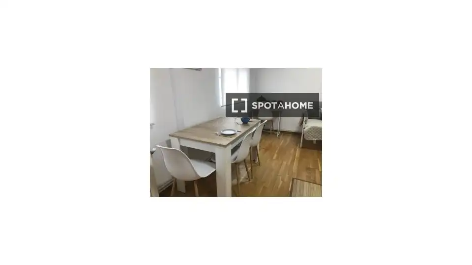 Habitación 81 m², Santander