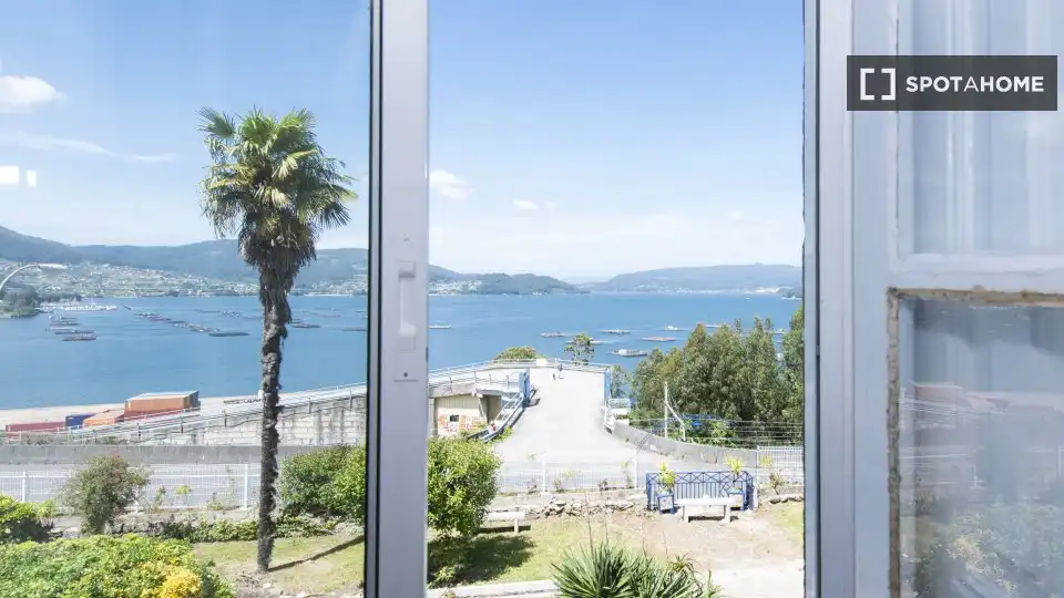 Habitación 437 m², Redondela