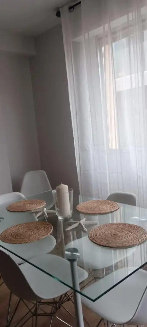 Habitación 100 m², Almería
