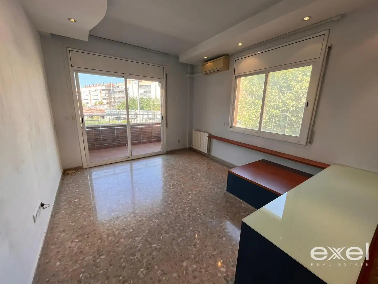 Pis de 110 m² a Cornellà de Llobregat