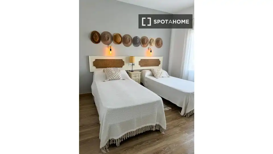 Habitación 144 m², Dénia