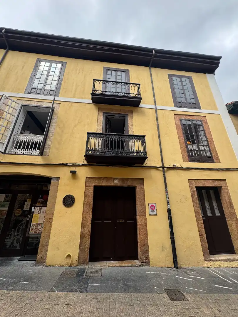 Piso de 98 m² en Oviedo