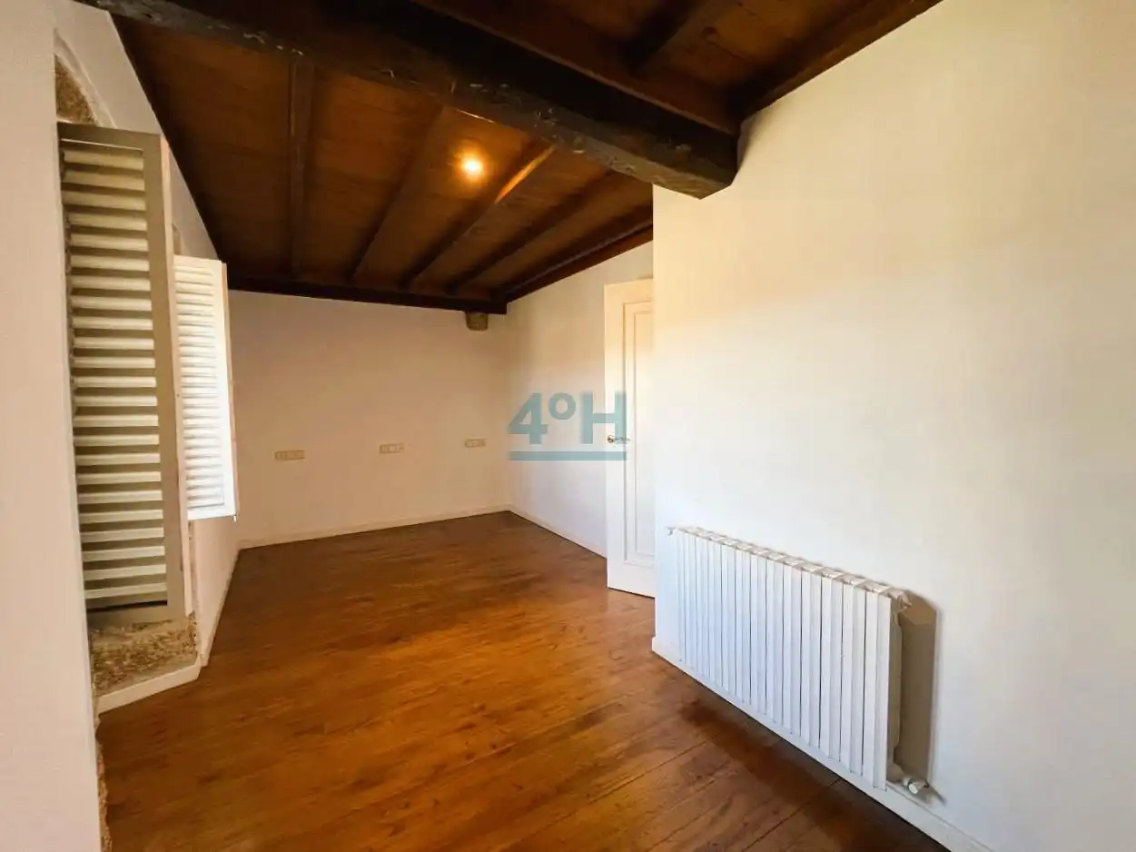 Casa de 590 m² a San Cibrao das Viñas