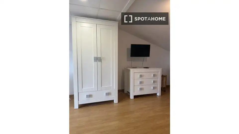 Комната в аренду, Silla