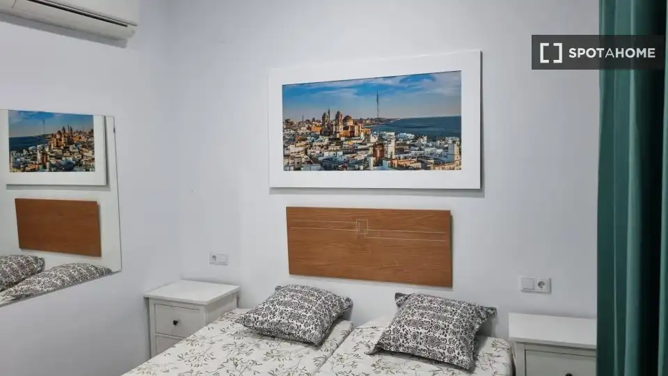Habitación 52 m², Cádiz