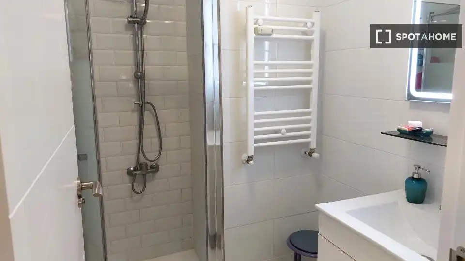 Habitación 81 m², Pamplona