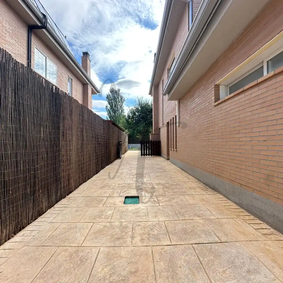 Maison 217 m² à Talamanca de Jarama