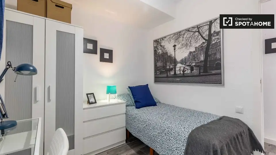 Habitación 150 m², Valencia