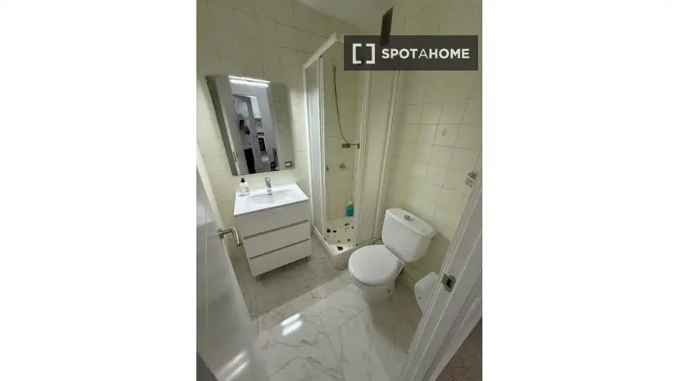 Habitación 104 m², Alicante