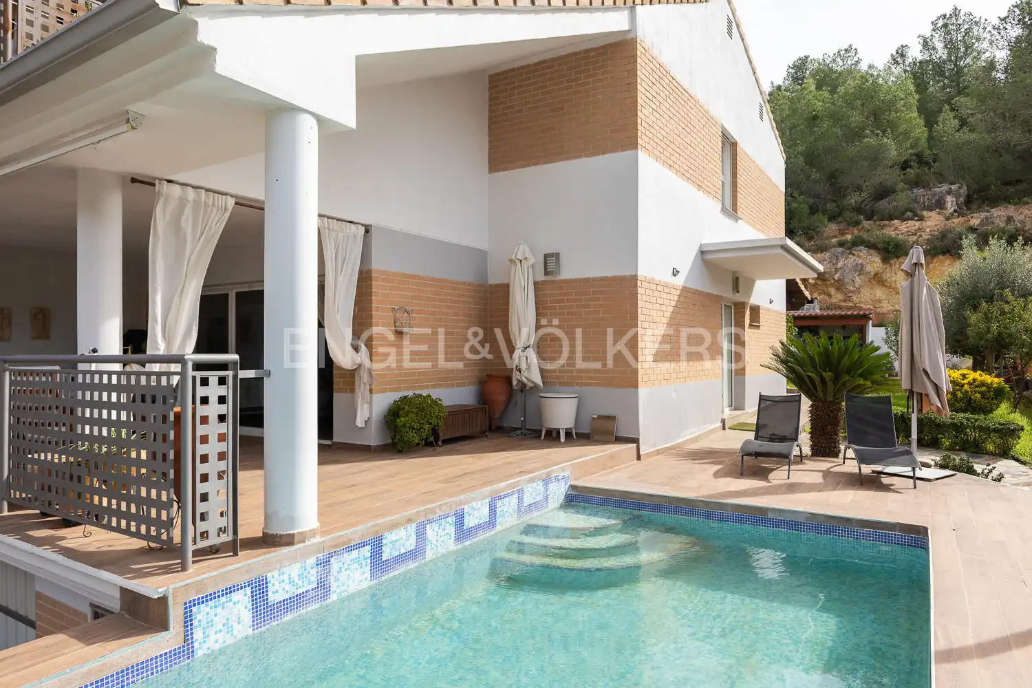 House 230 m² in Chiva