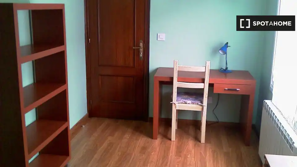 Habitación 92 m², Oviedo
