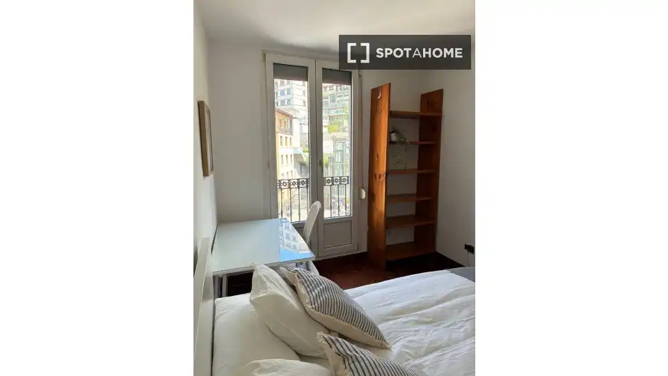 Habitación 150 m², Bilbao