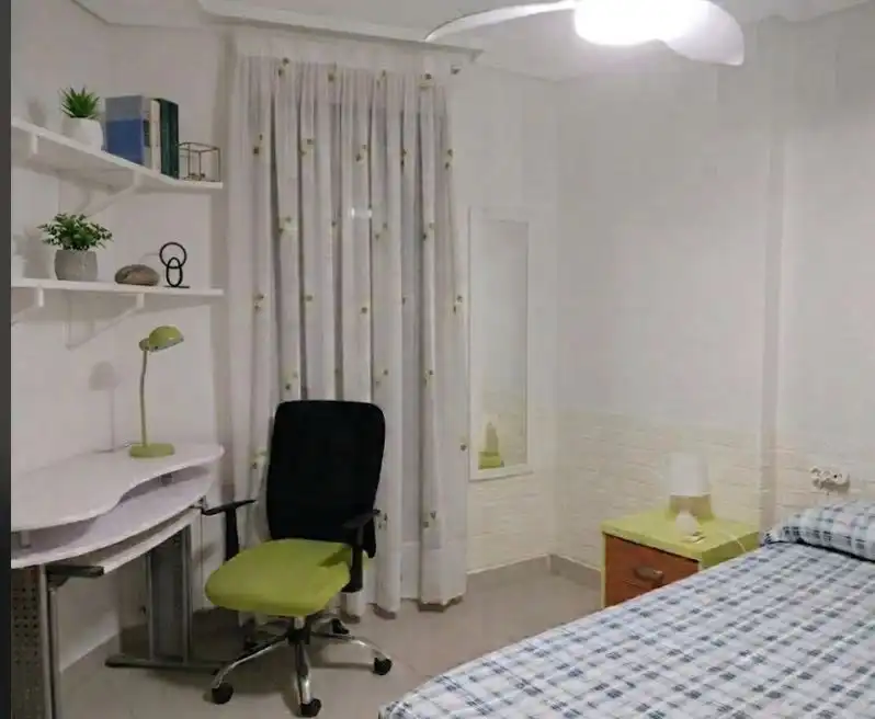 Pis de 80 m² a València