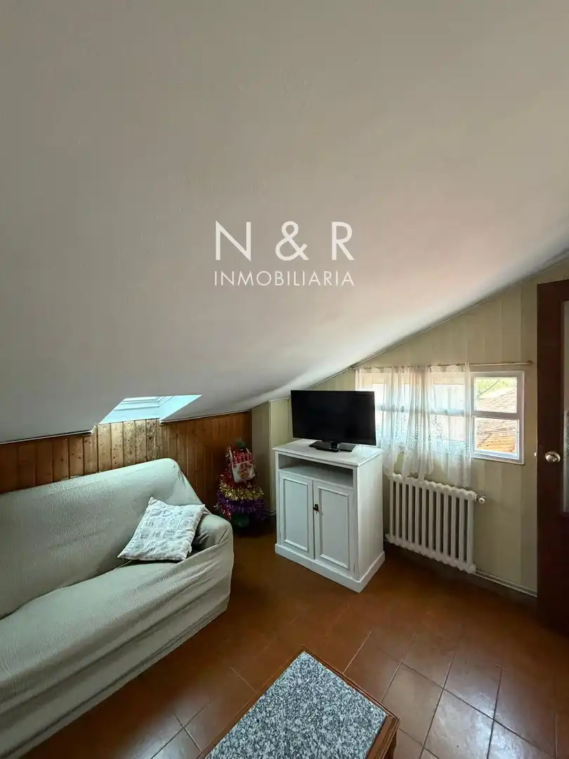 Piso de 90 m² en Santiago de Compostela