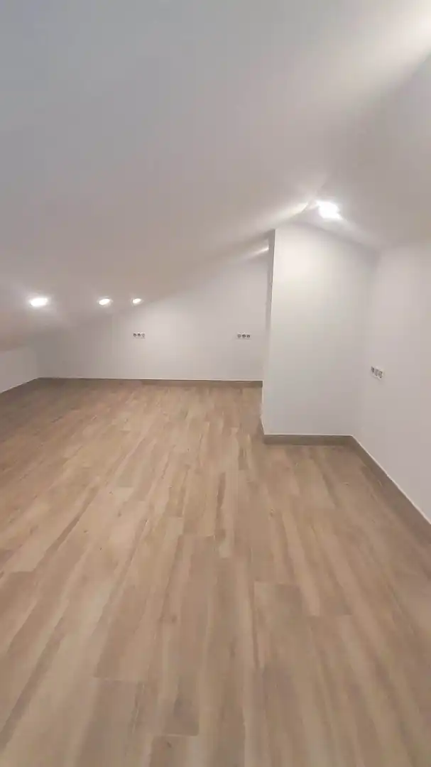 Casa de 95 m² a Còrdova