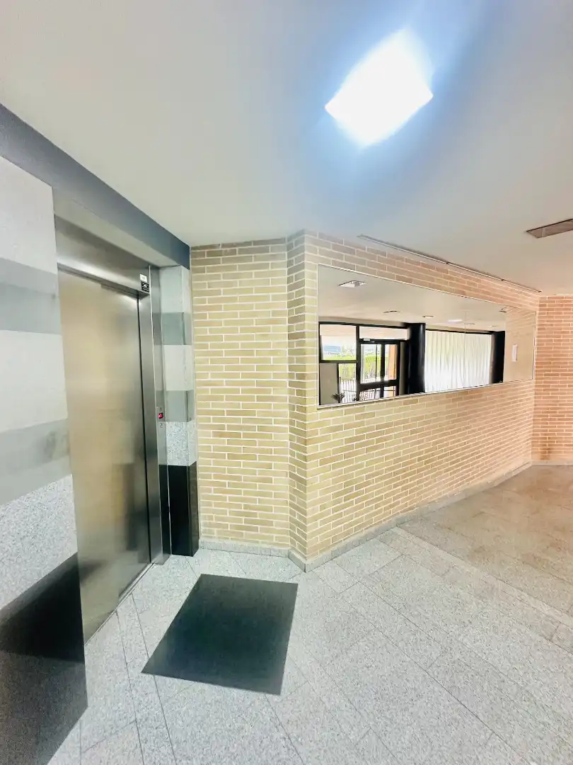 Piso de 85 m² en Granada