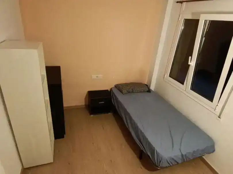 Habitación 60 m², Gerona