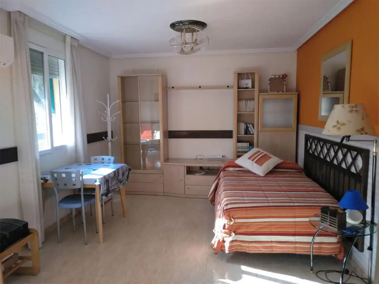 Habitación 85 m², Alicante