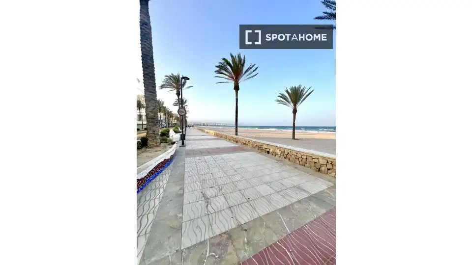 Habitación 81 m², el Campello