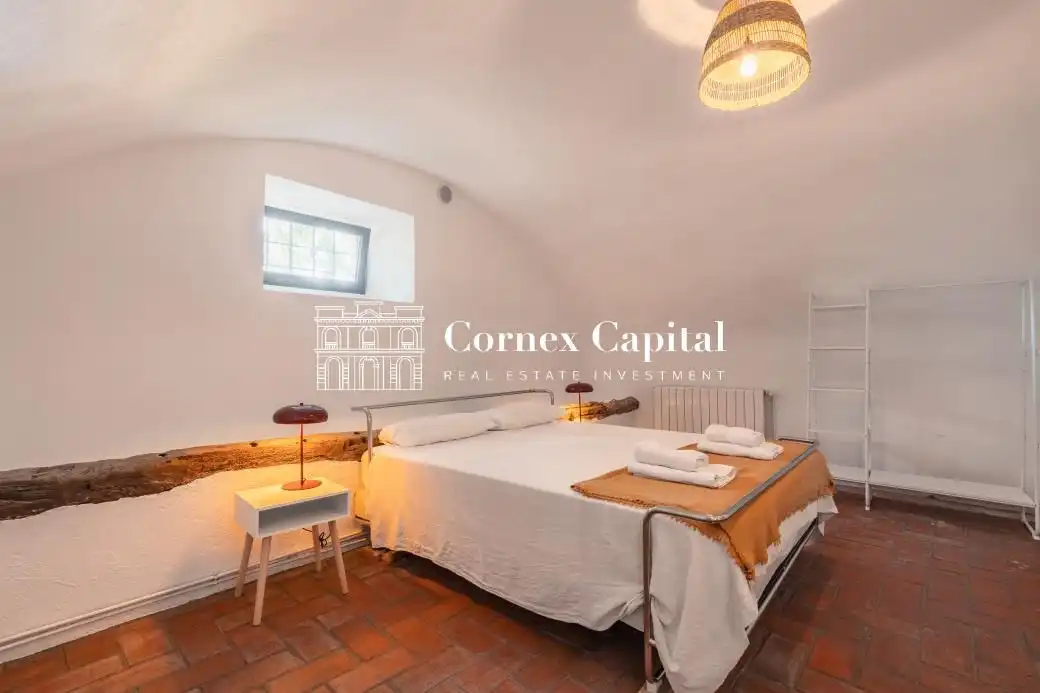 Casa de 1000 m² en Rupià