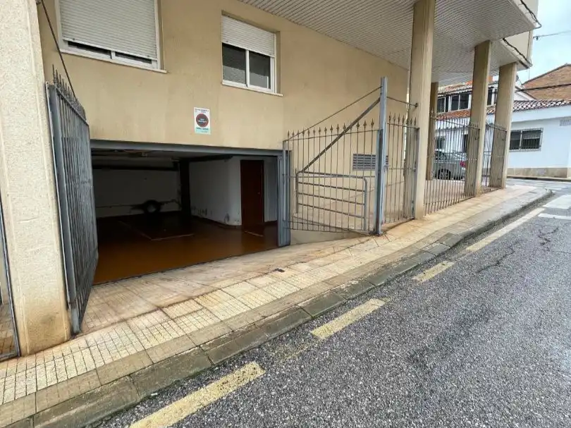 Piso de 85 m² en Cáceres