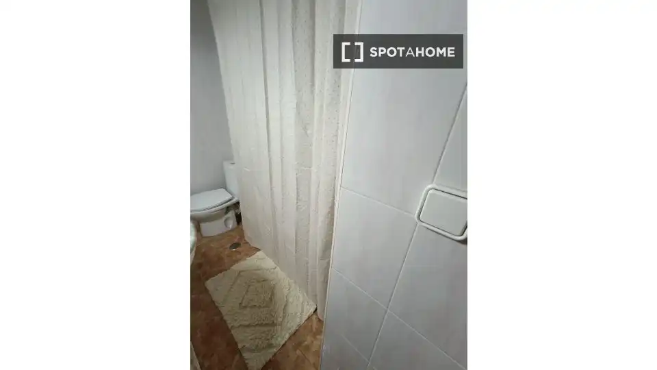 Habitación 75 m², Alicante