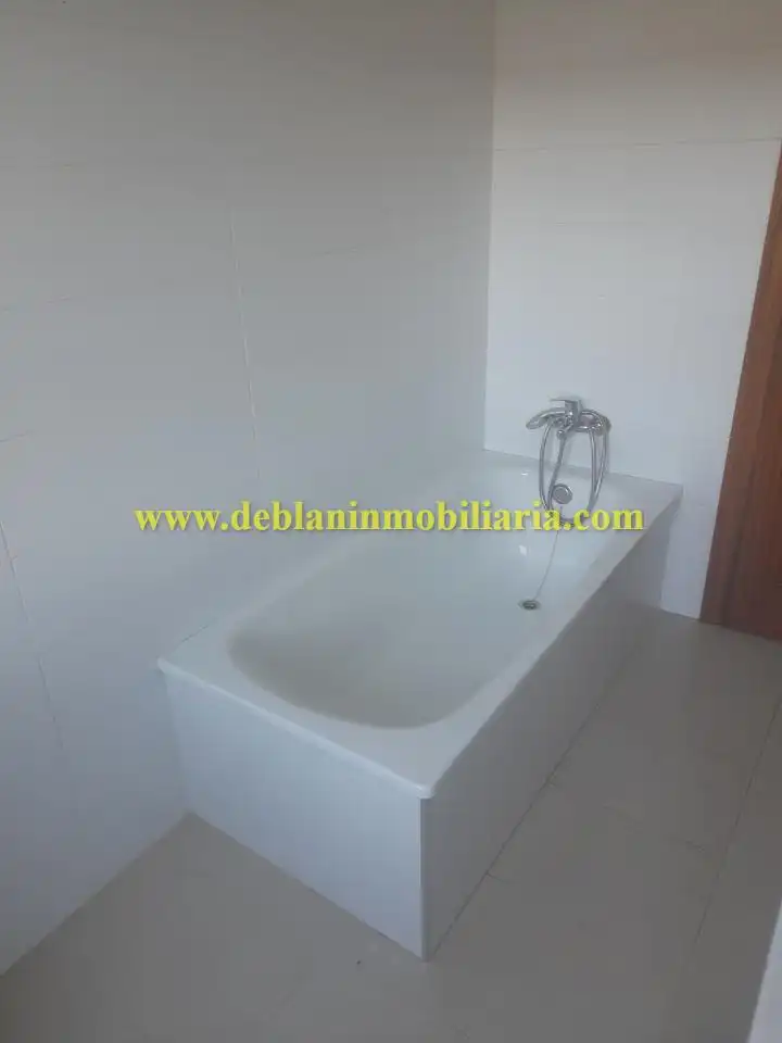 Piso de 90 m² en Tui