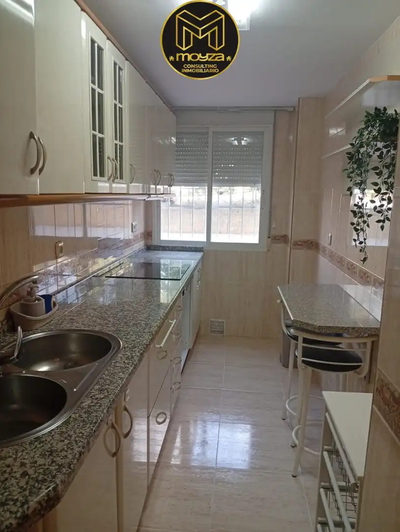 Piso de 100 m² en Jaén
