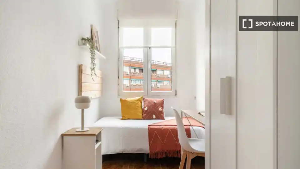 Habitación 140 m², Madrid