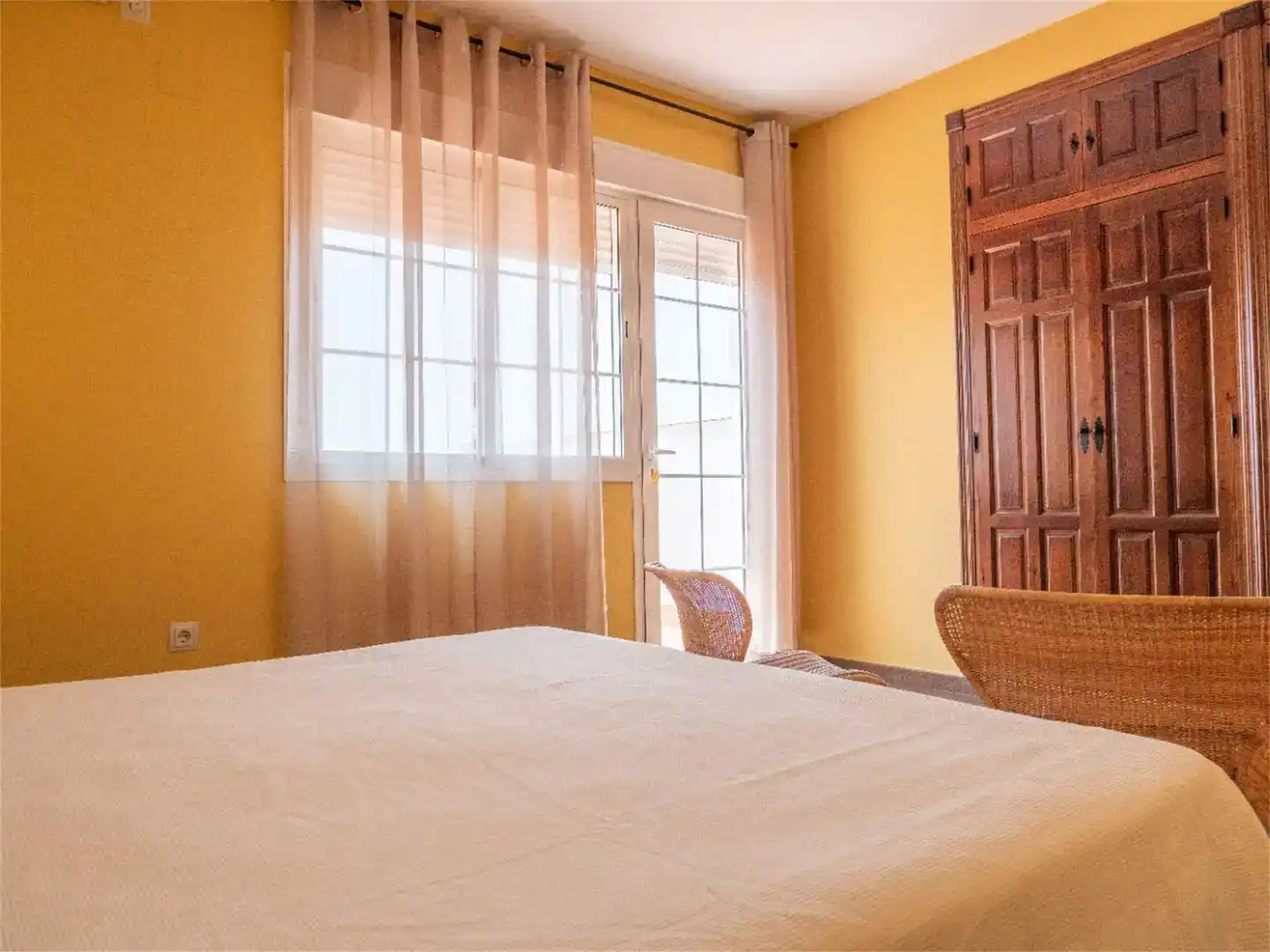 Piso de 450 m² en Orellana de la Sierra