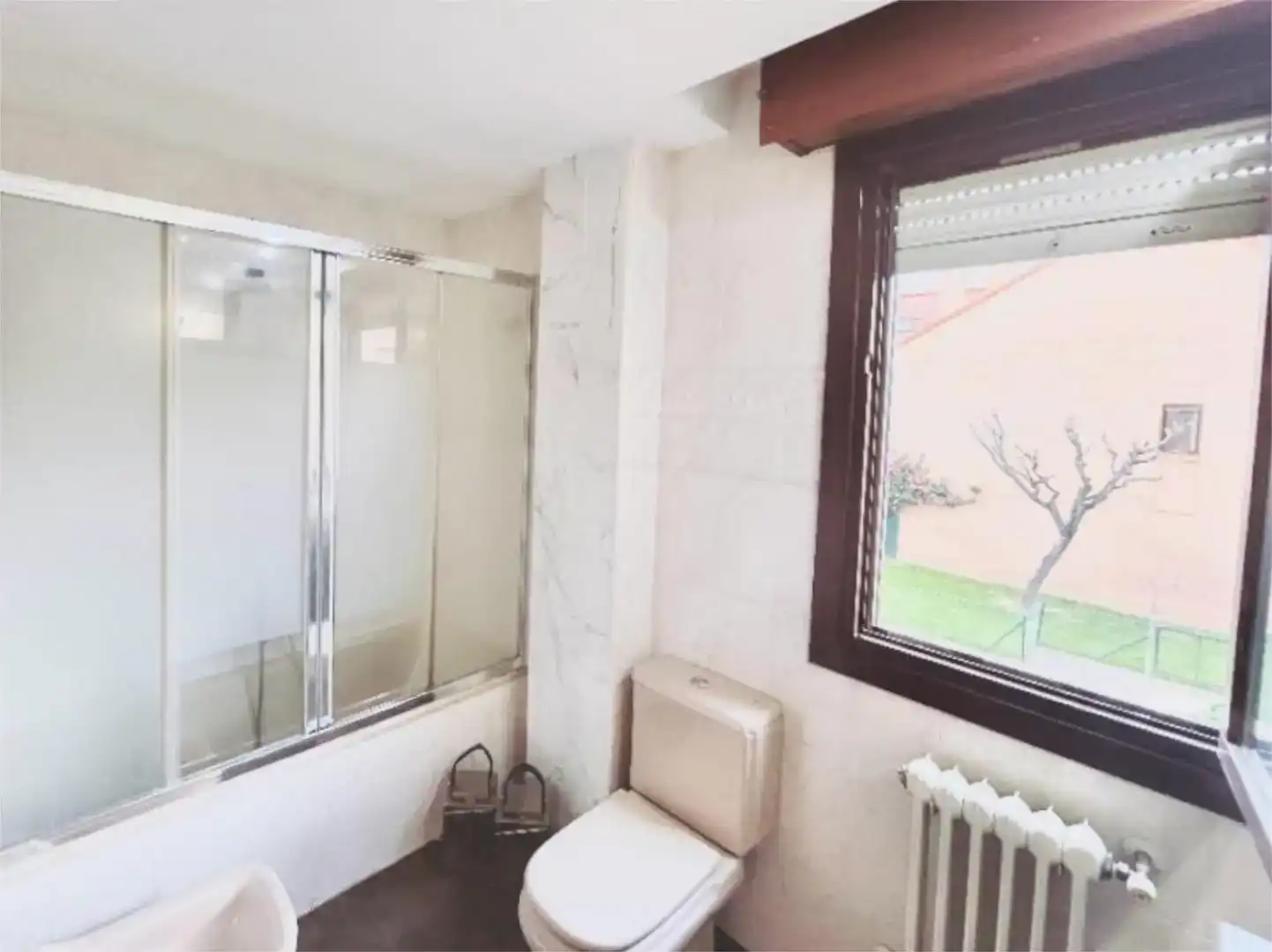 Habitación 280 m², Lardero